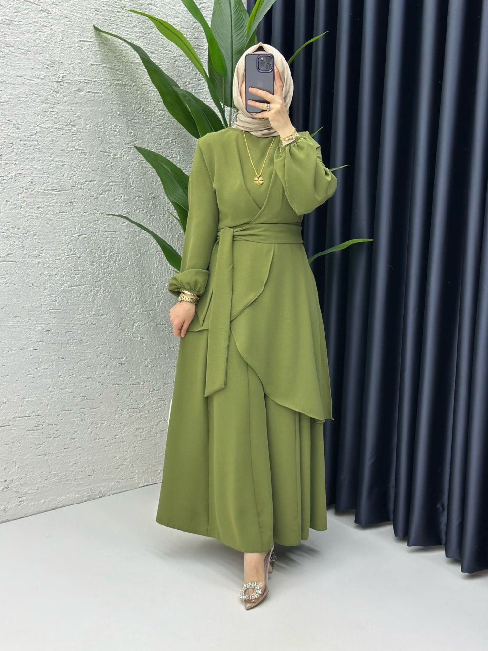 Hanzade Suit