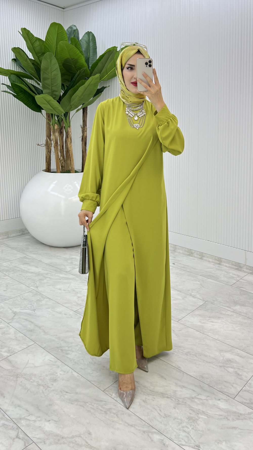 Ahum Premium Design Modest Suit